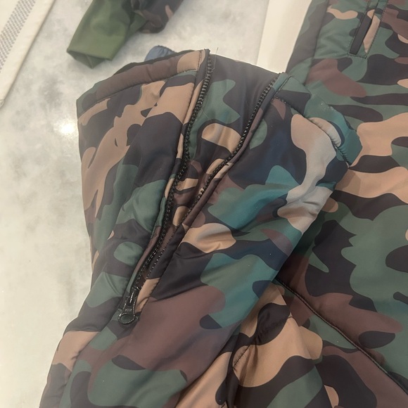 Cynthia Rowley Green Camo Technical Ski Suit NWT - Picture 4 of 6